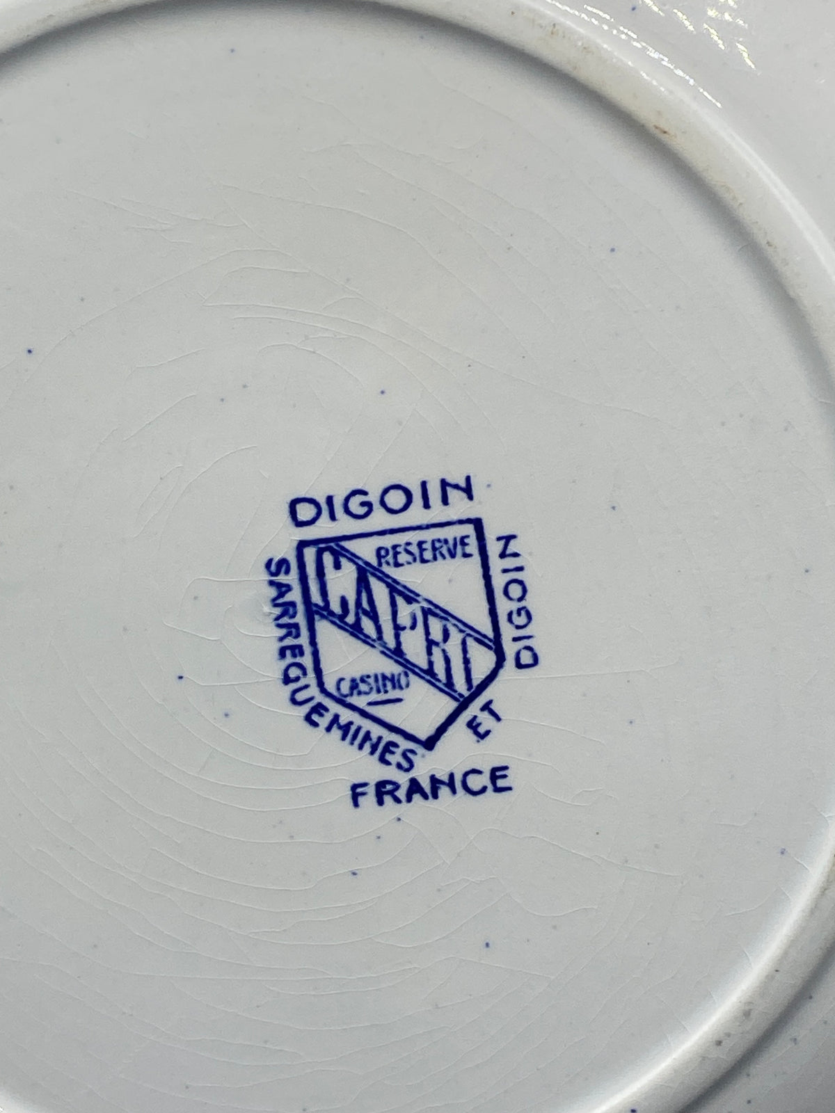 Détail cachet Capri Réserve Casino Digoin Sarreguemines France, gros plan