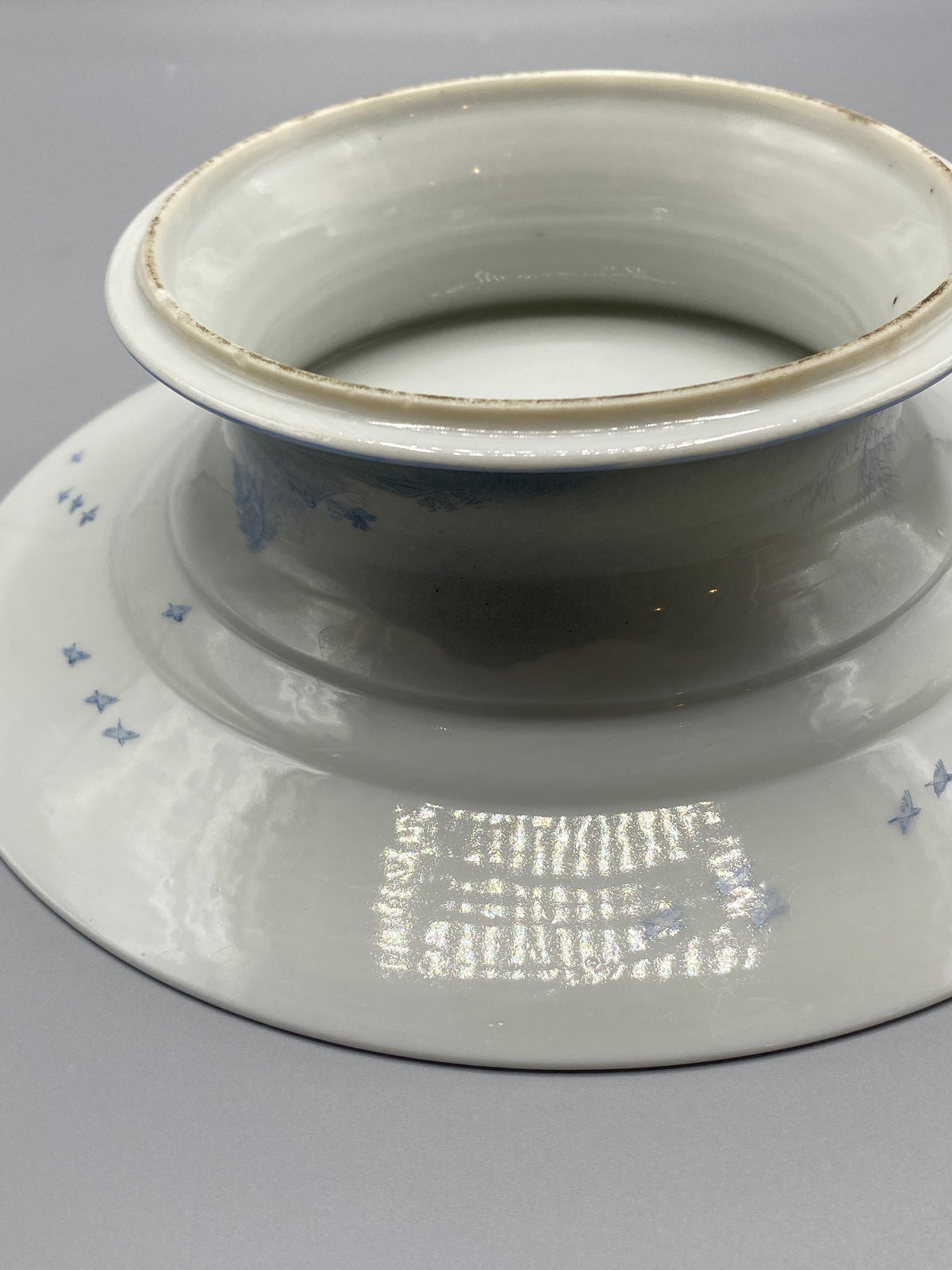 Coupe sur piédouche porcelaine japonaise Meiji – vue de profil, piédouche évasé