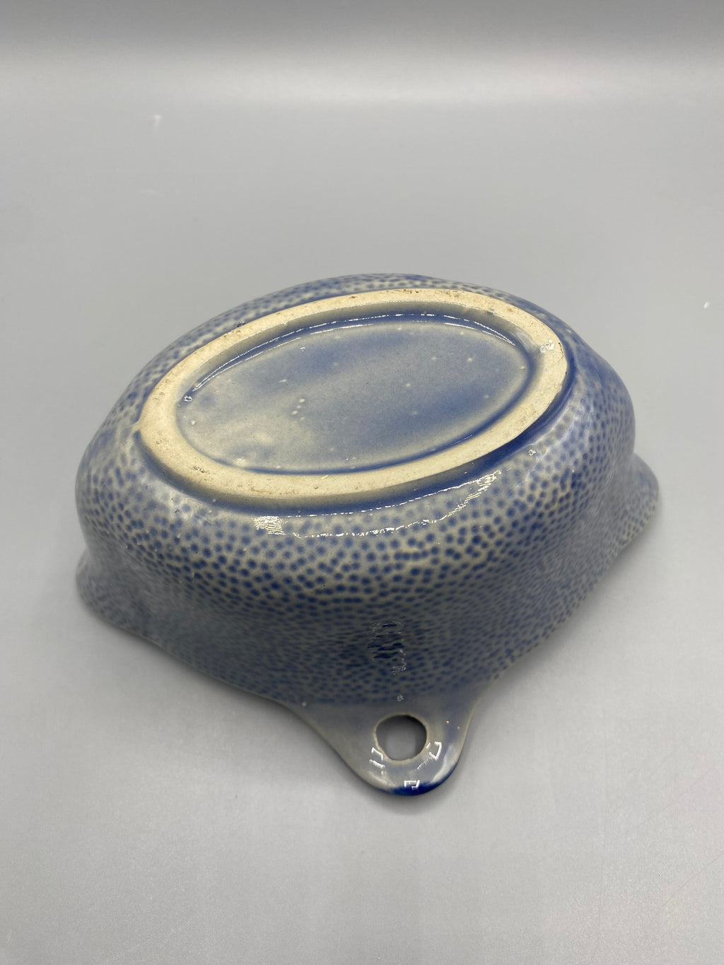 Saucière céramique gris-bleu moucheté – mesure largeur 20 cm
