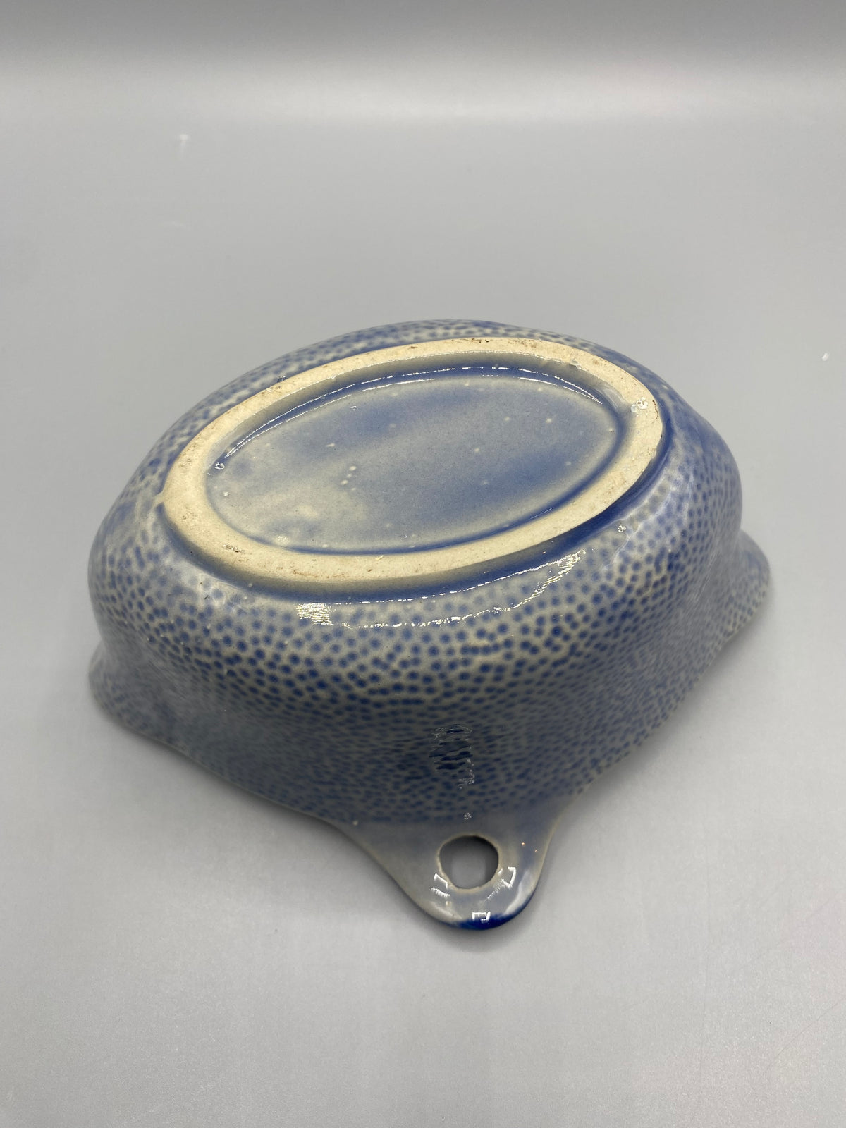 Saucière céramique gris-bleu moucheté – mesure largeur 20 cm