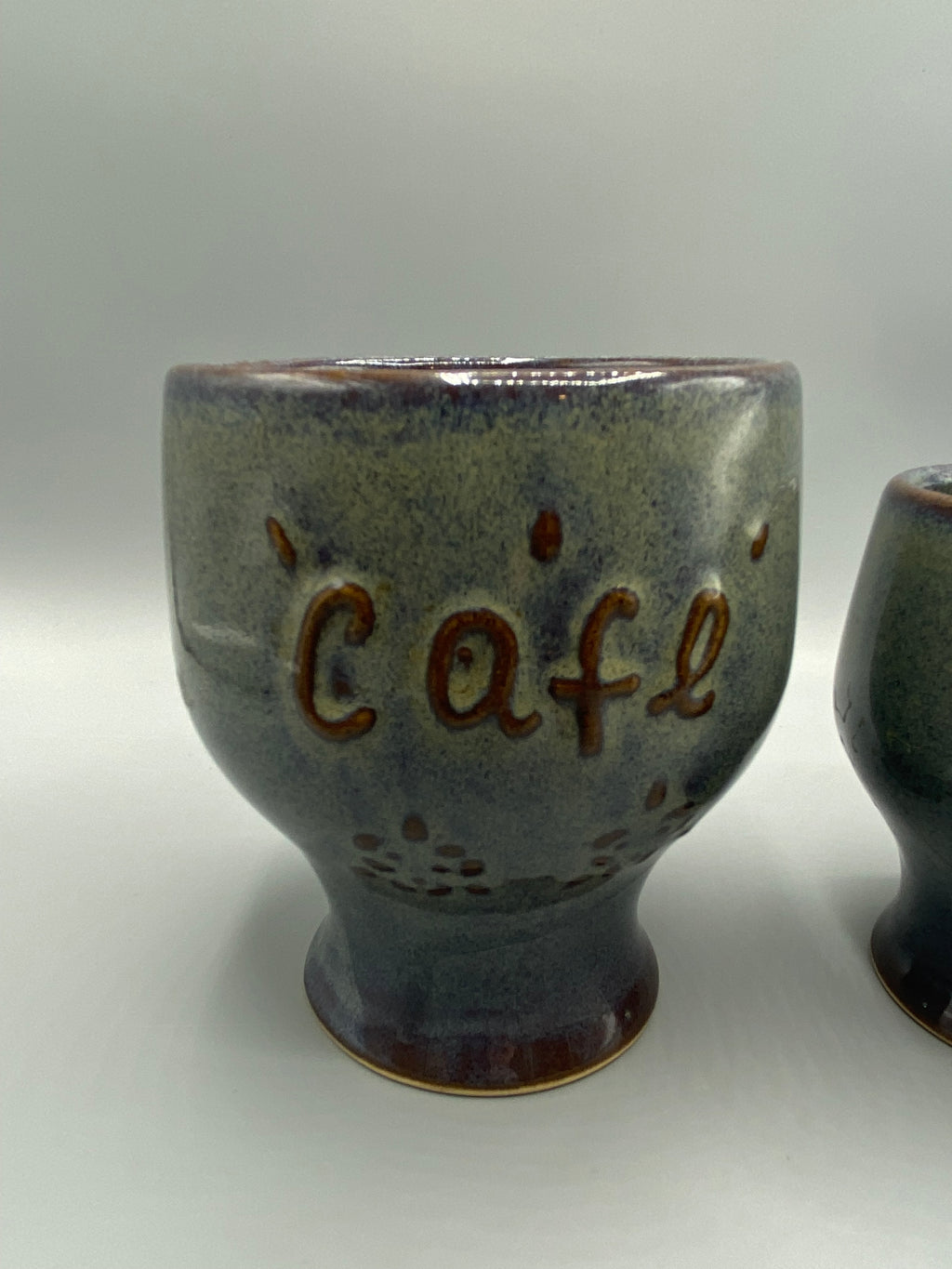 3 pots grès – vue dessous fonds non émaillés
