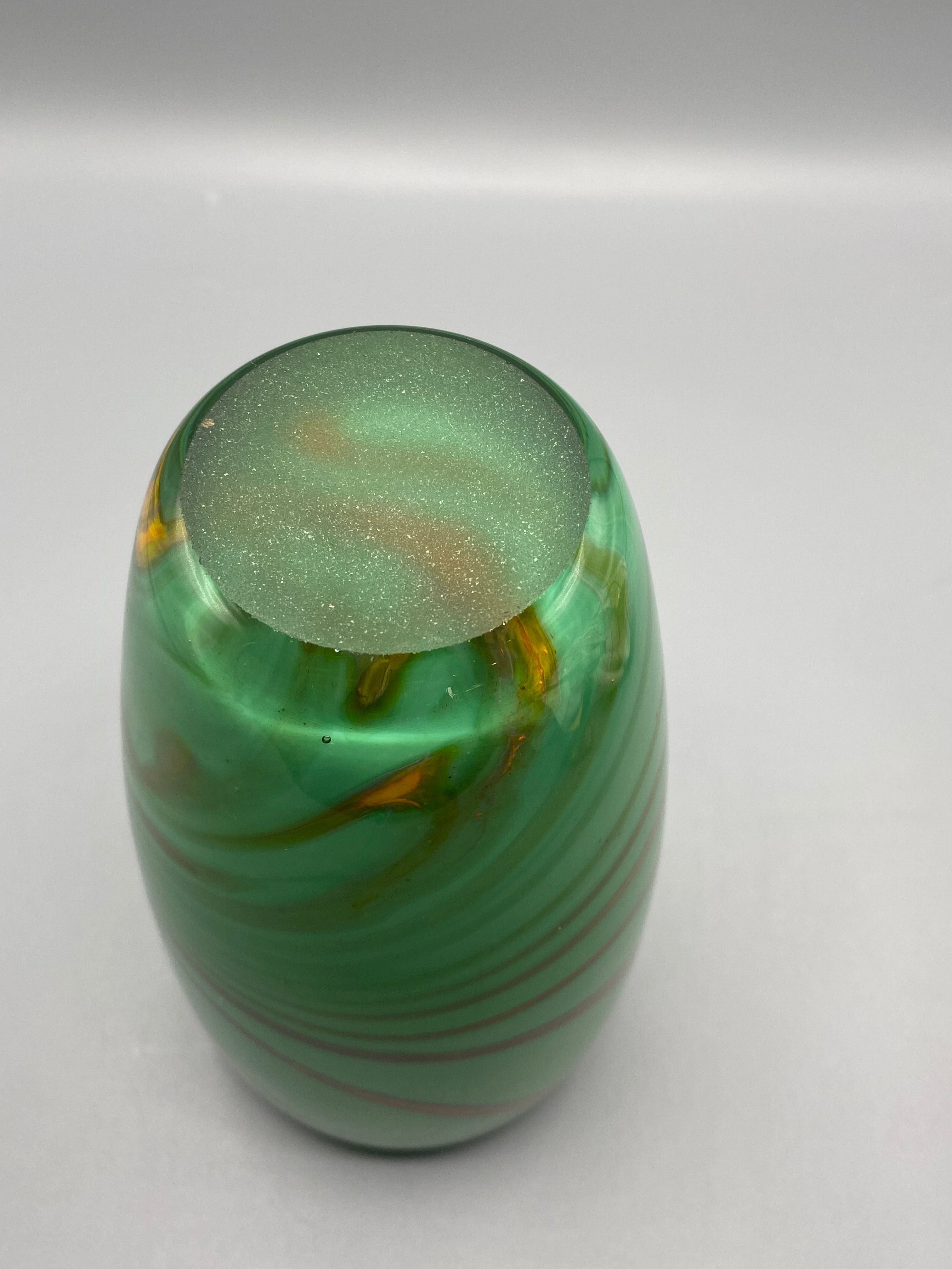 Vase verre art vert émeraude – mesure diamètre 12 cm