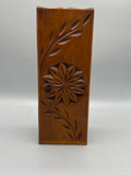Coffin de faucheur bois sculpté – vue de face décor feuillages