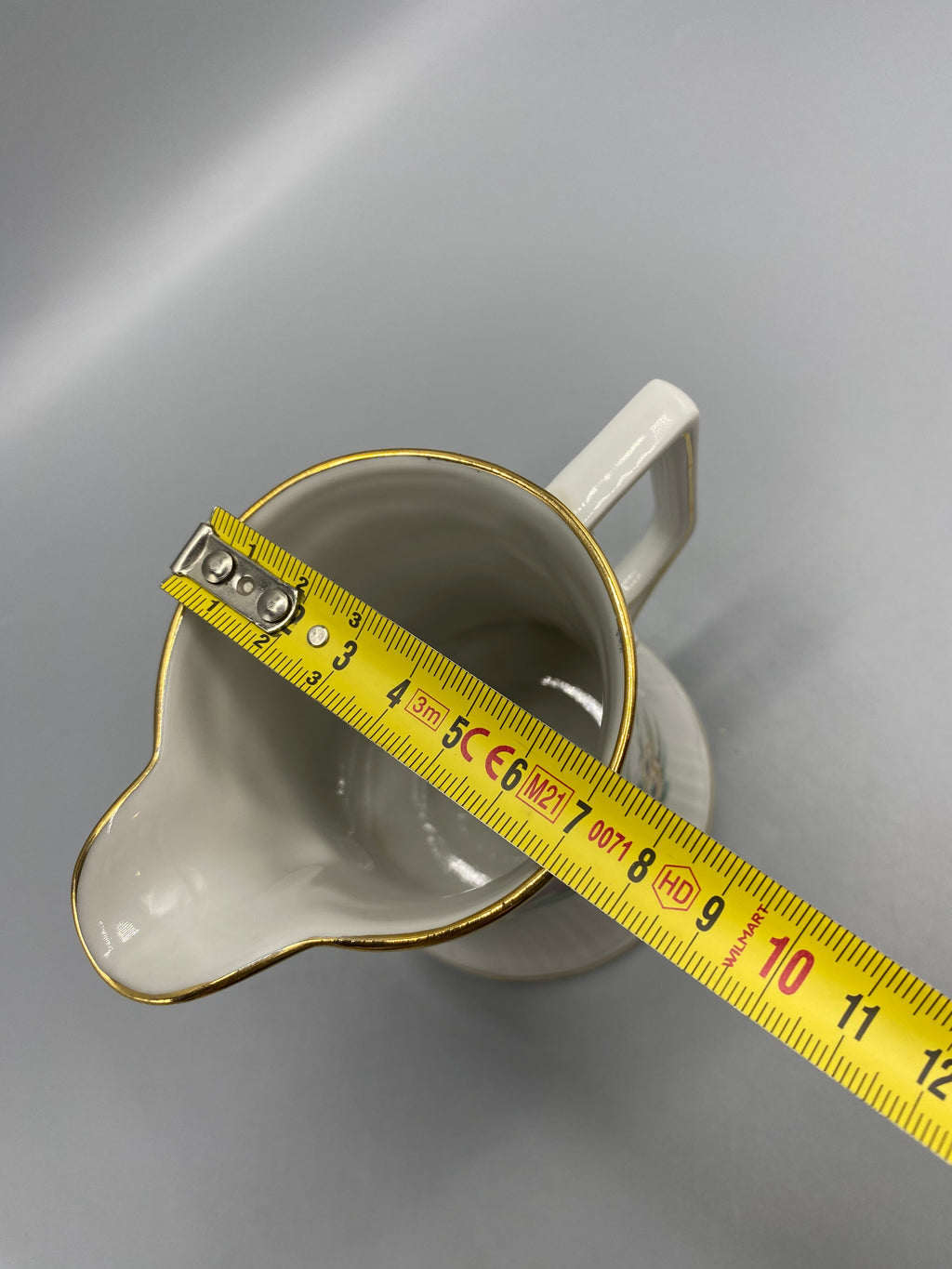 Pot à lait Limoges tulipes – mesure diamètre ouverture 9 cm