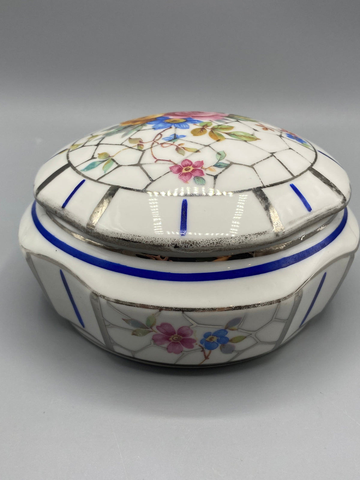 Bonbonnière Limoges Art déco – vue intérieur boîte ouverte