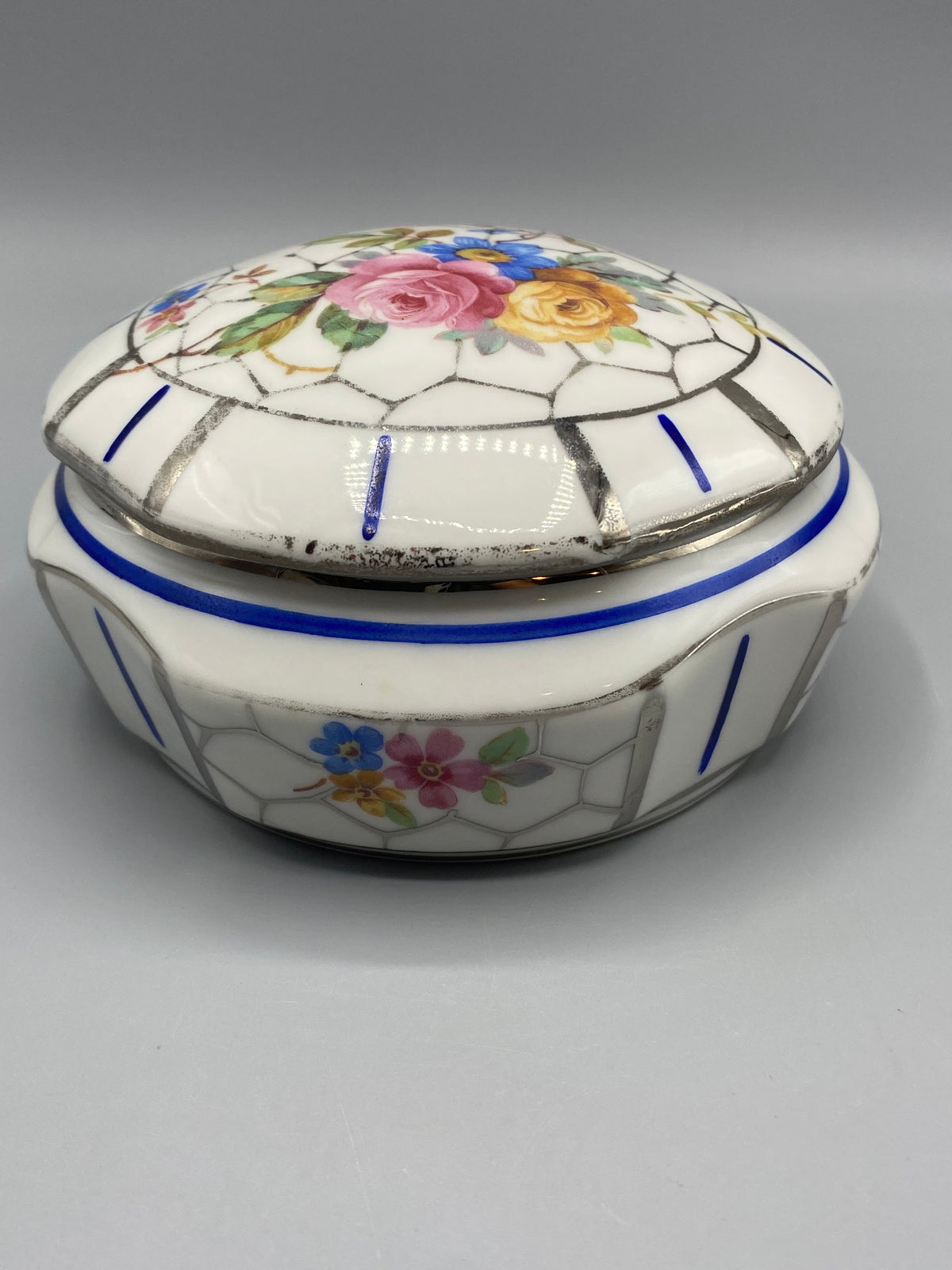Bonbonnière Limoges Art déco – vue dessous étiquette MF Limoges France