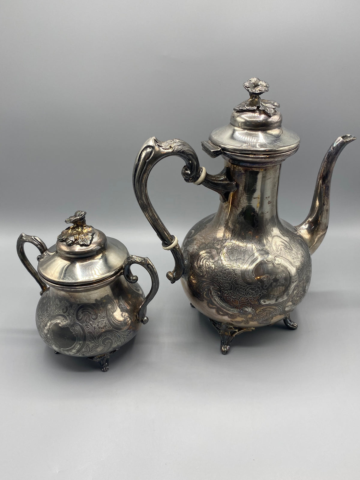 Ensemble Armand Frénais – poinçons sucrier Métal Parisien