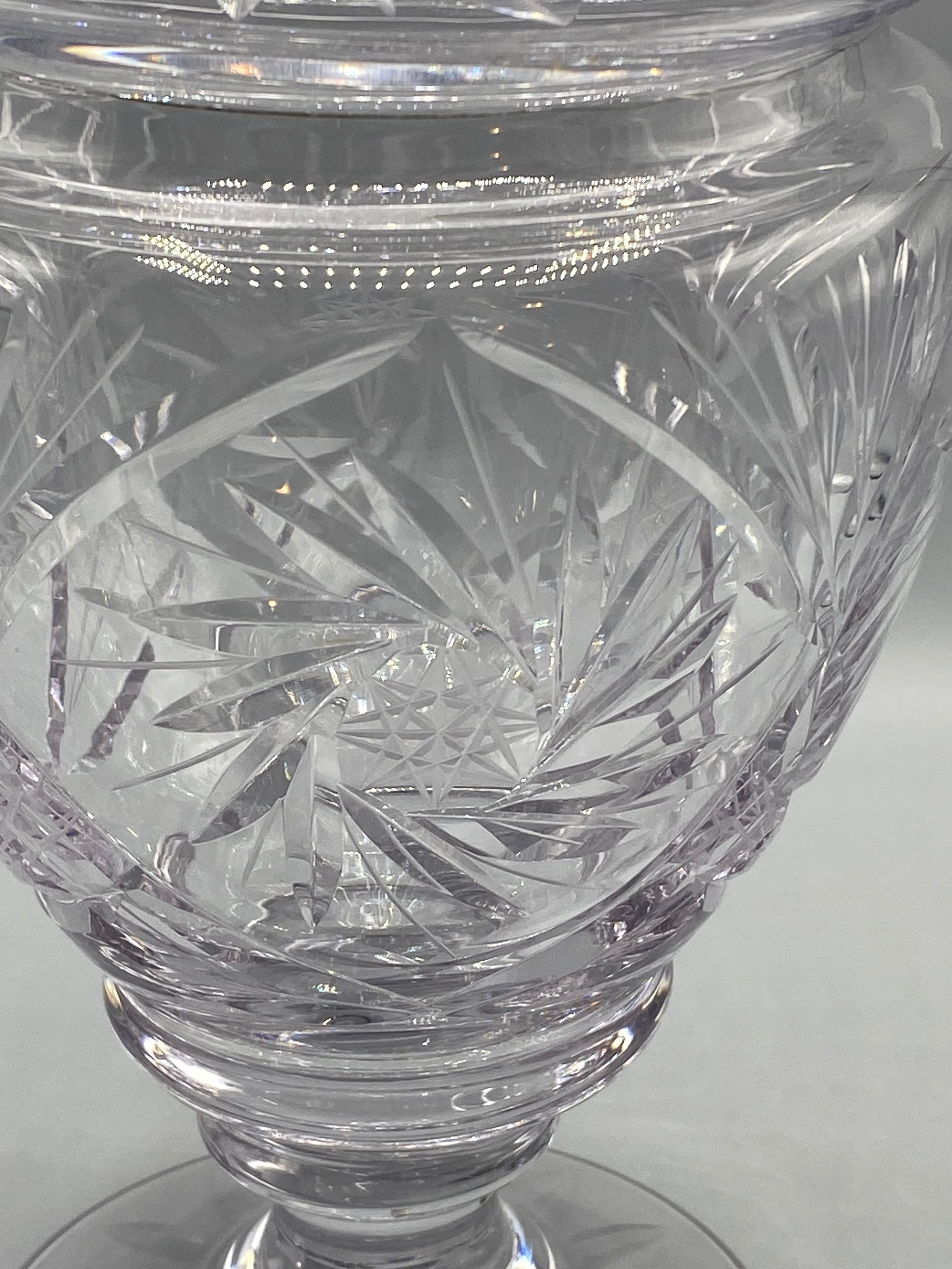 Grand drageoir cristal taillé, vue d'ensemble couvercle ouvert