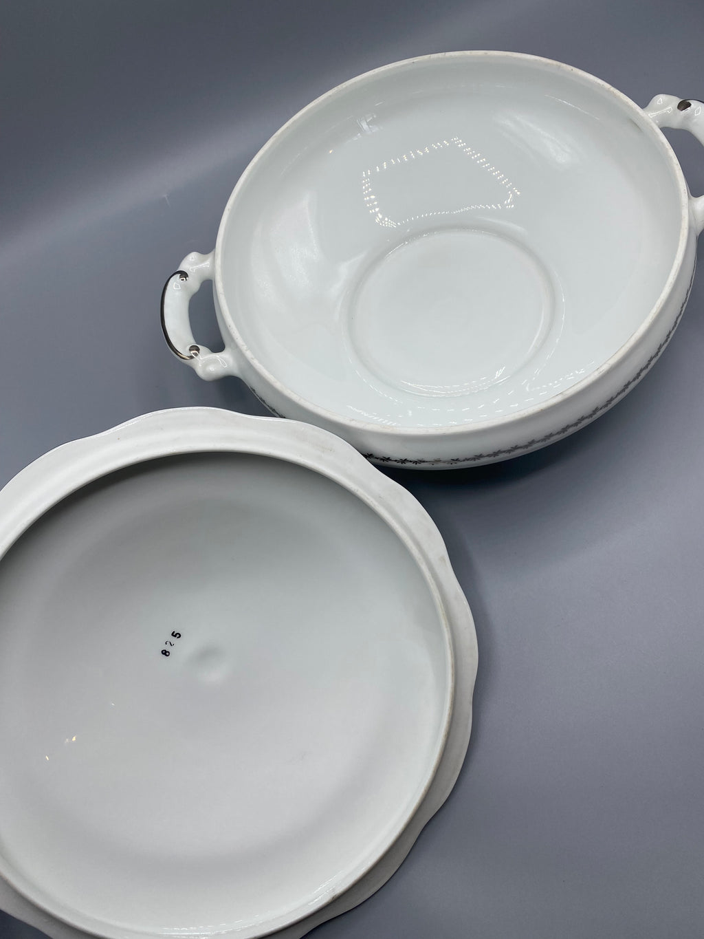 Légumier couvert porcelaine SEP France – vue du dessus