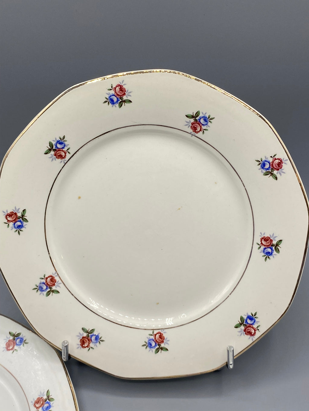 4 assiettes plates Digoin & Sarreguemines – détail décor roses