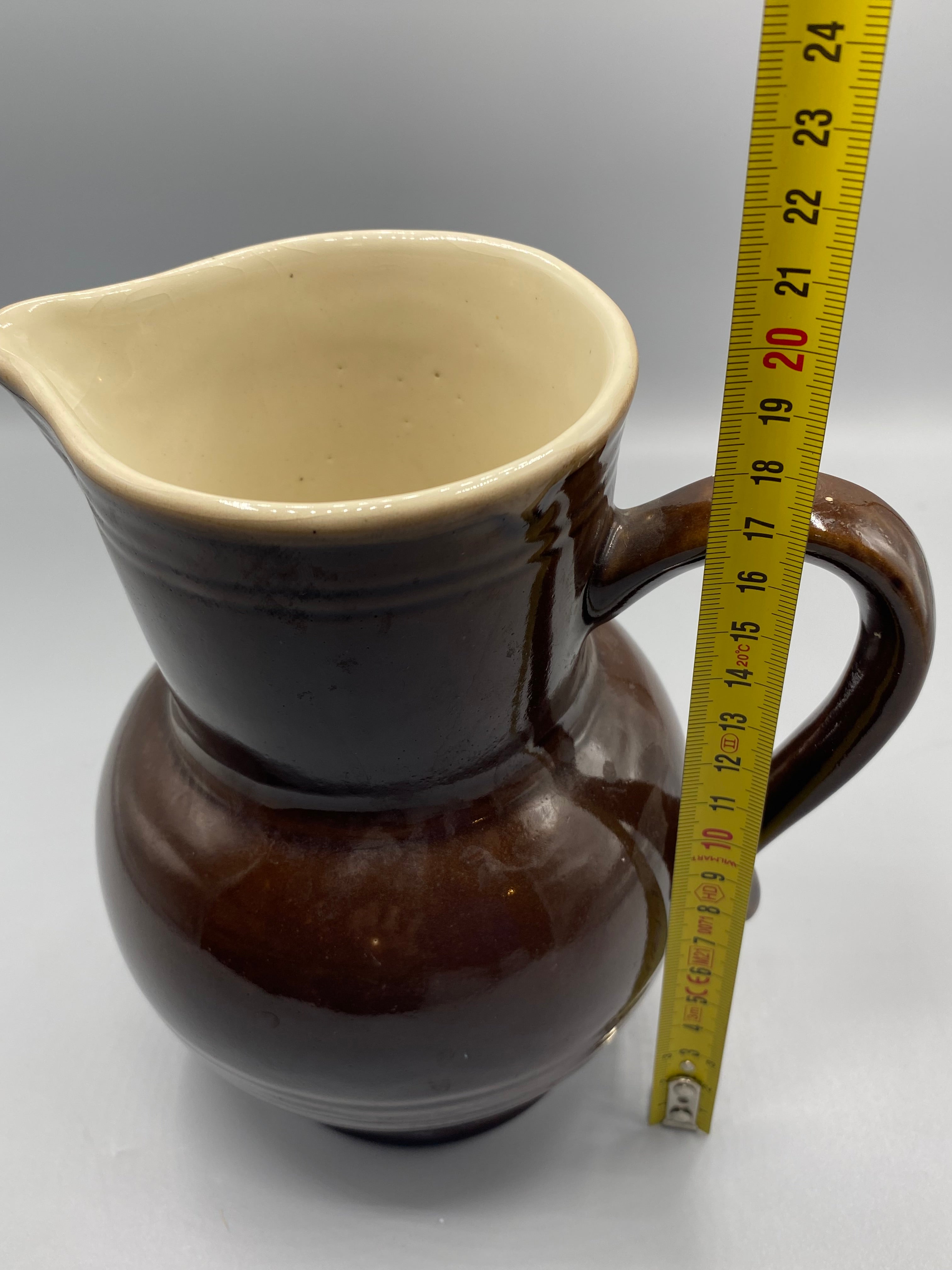 Grand pichet grès brun – ouverture 10 cm
