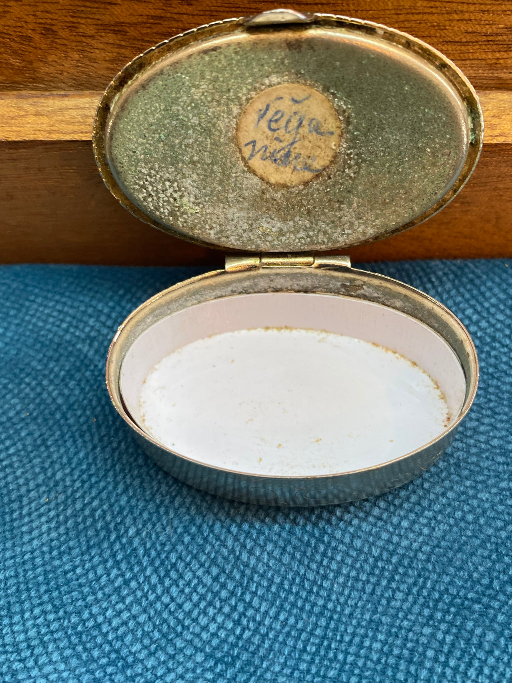 Boîte agate ancienne – intérieur clair avec étiquette manuscrite d'origine