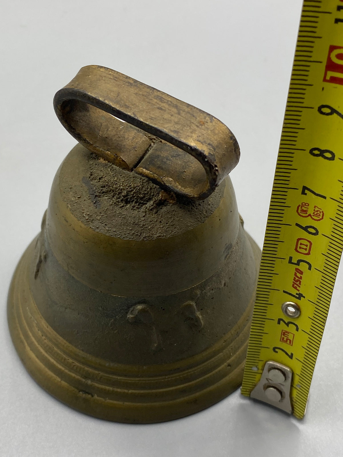 Cloche bronze Obertino Morteau – mesure hauteur 10 cm avec poignée