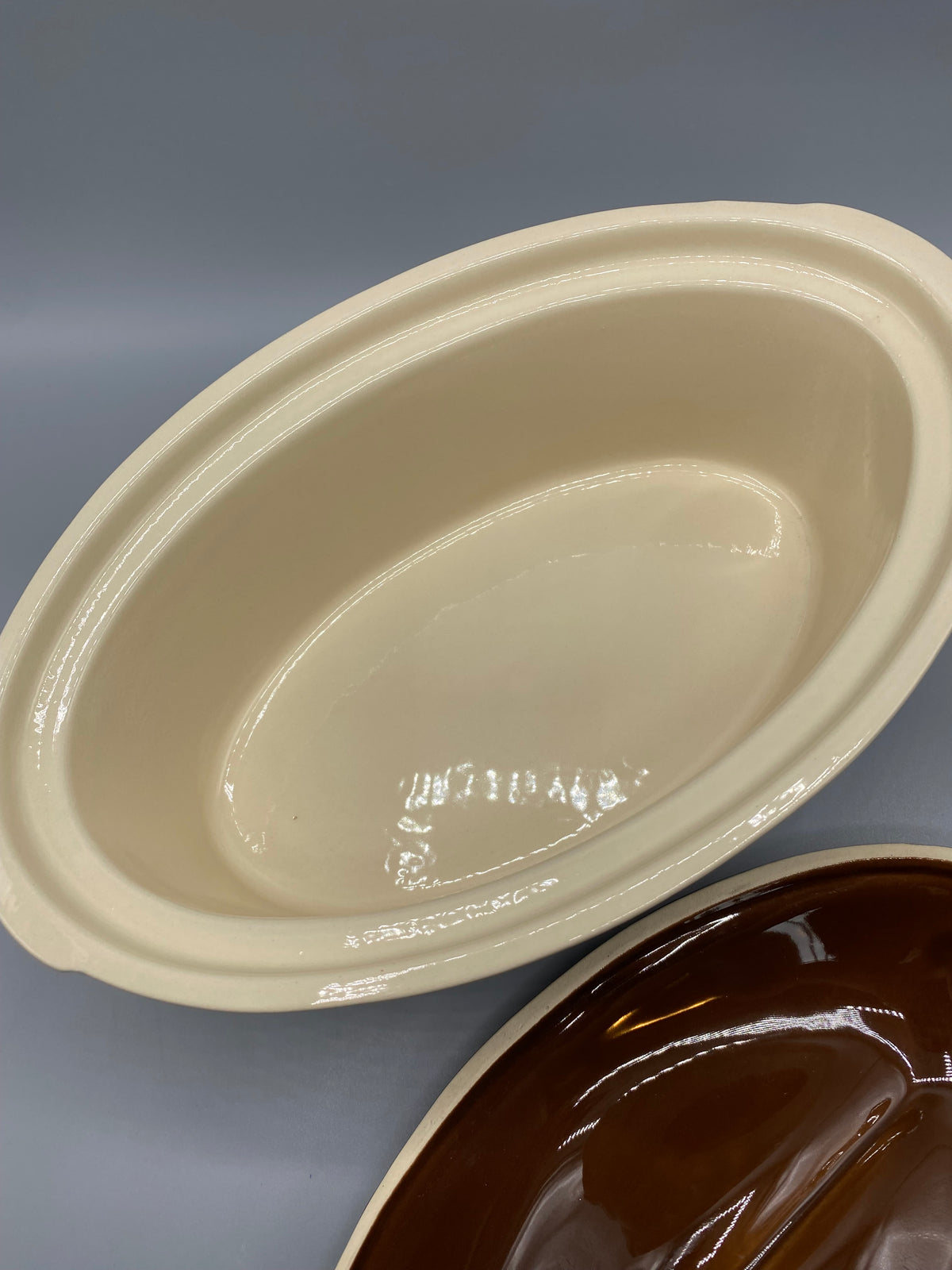 Terrine ovale Émile Henry – Mesure longueur, environ 30 cm