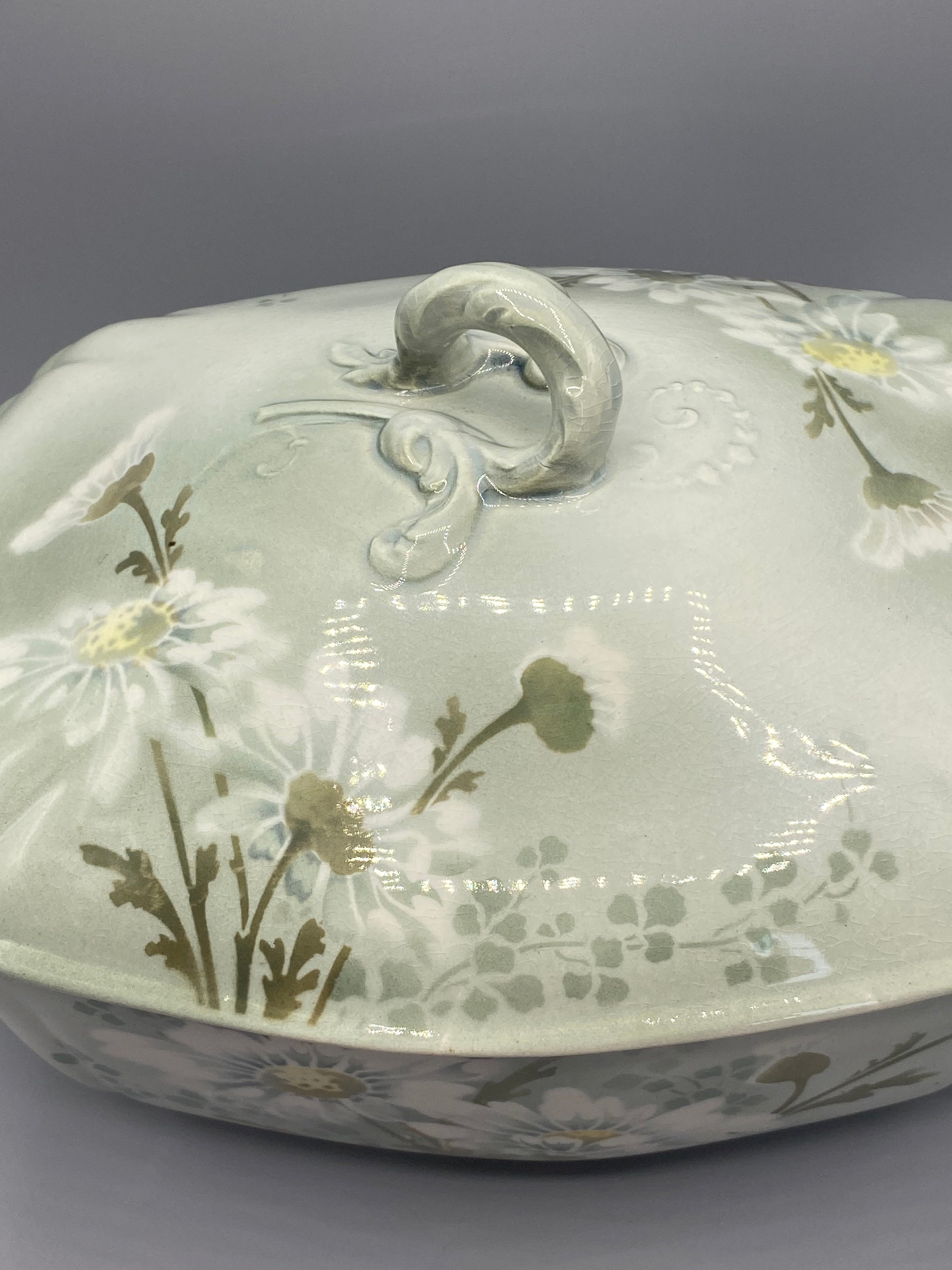 Légumier Mireille Keller & Guérin Lunéville – Corps ouvert et couvercle retourné, vue intérieure