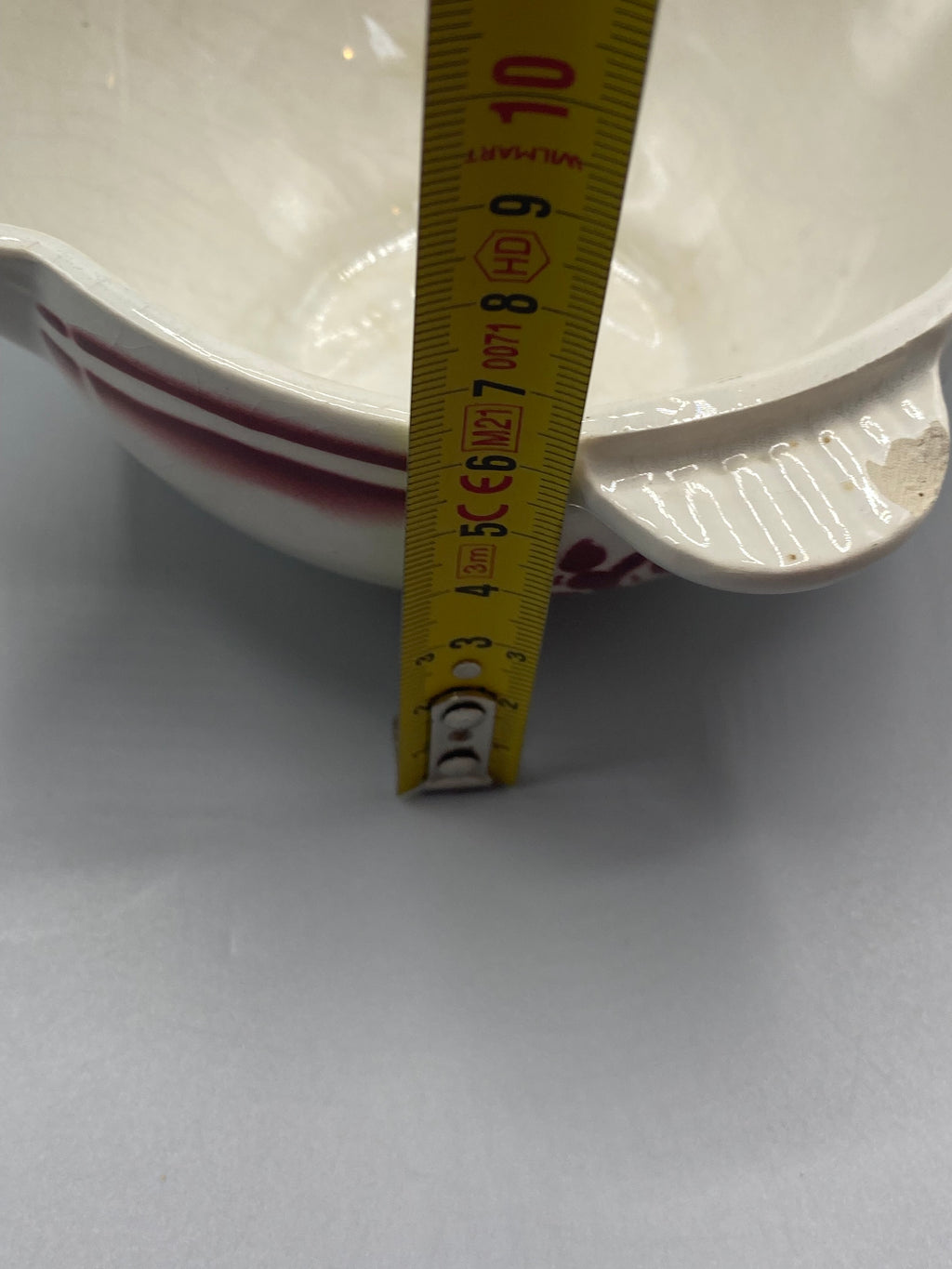 Saucière en faïence – vue générale