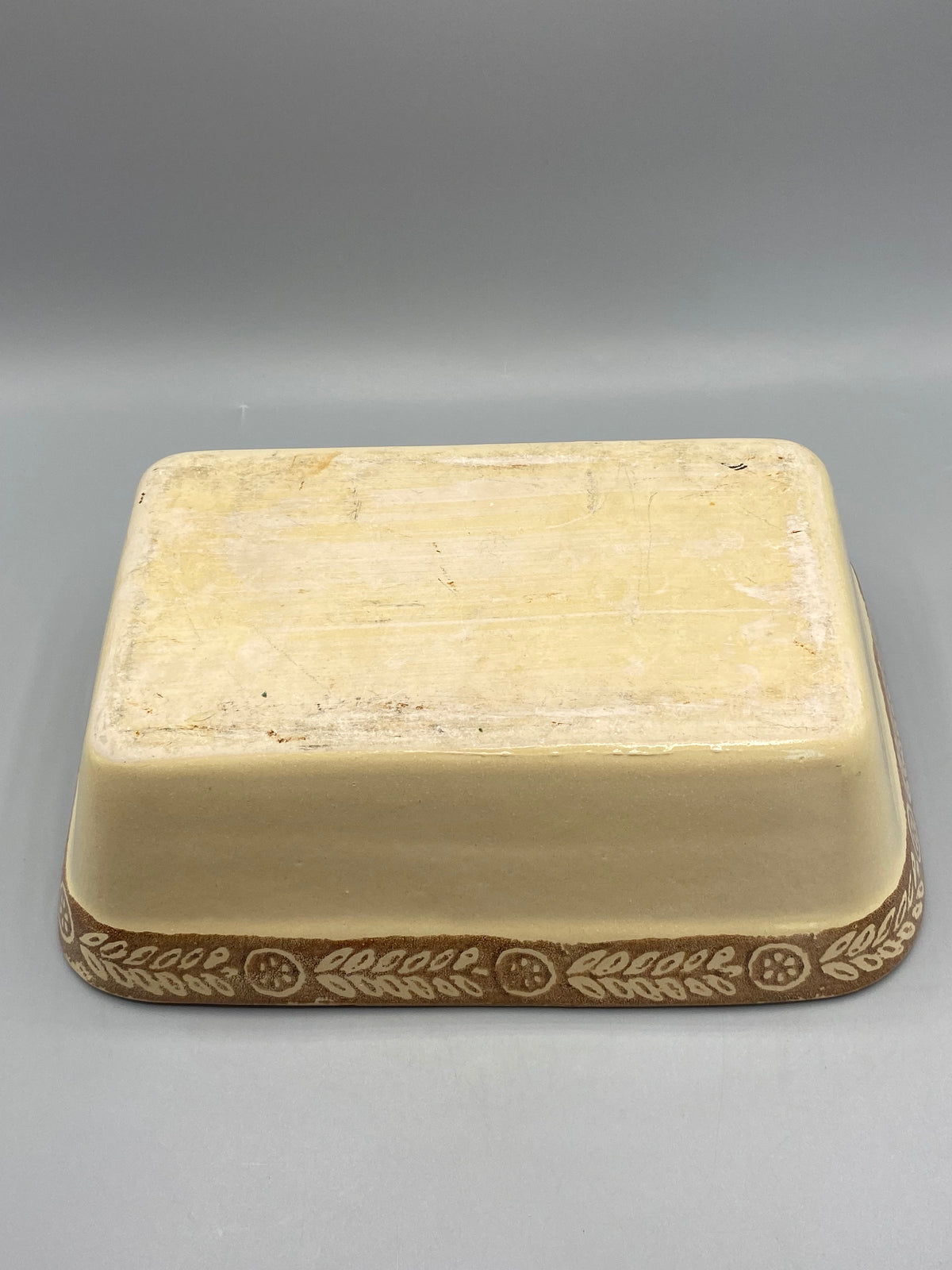 Plat à four faïence crème – longueur intérieure mesurée environ 28 cm