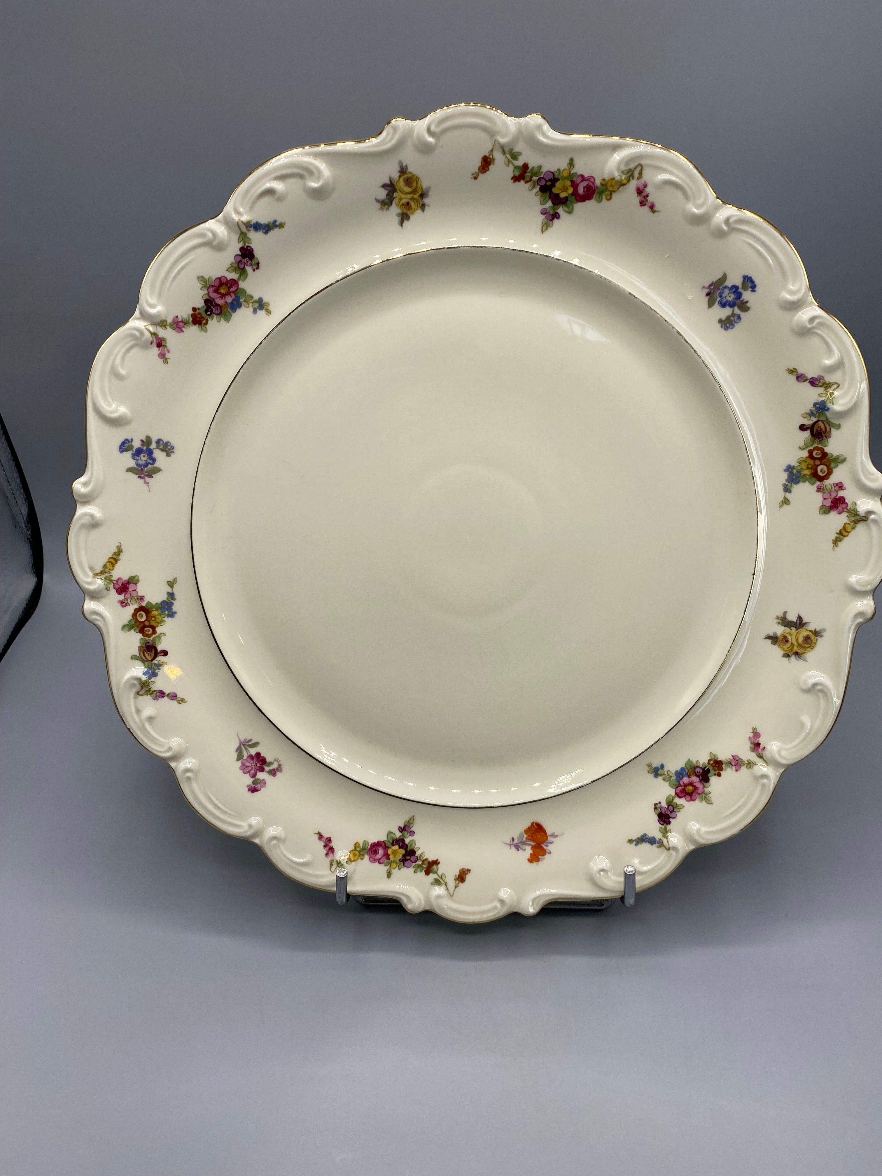 Grand plat en porcelaine Schumann Arzberg Bavaria à décor floral – face