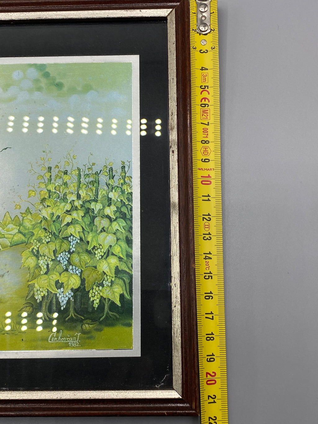 Ivo Cenkovčan – mesure de la hauteur, environ 21 cm