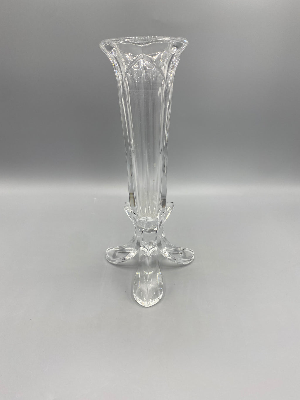 Vase en cristal Cristal d’Arques modèle Bandol sur trois pieds