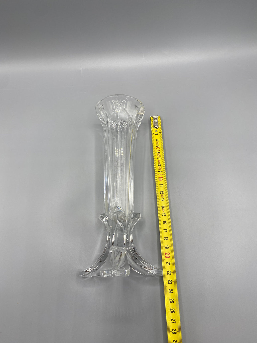 Ouverture évasée du vase Cristal d’Arques Bandol d’environ 7 cm