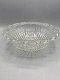 Coupe ancienne en verre pressé Art déco, hauteur mesurée au mètre ruban