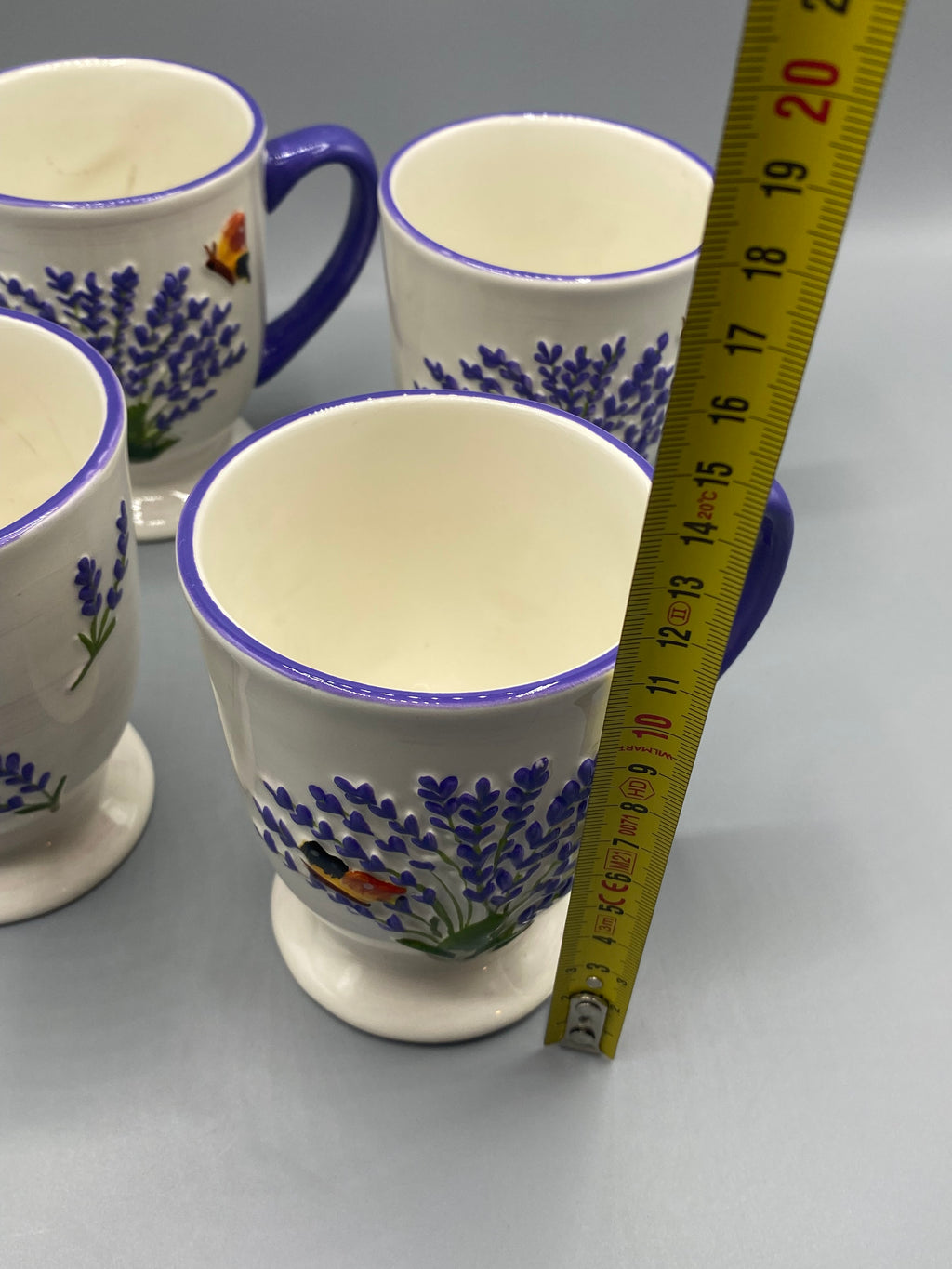 Diamètre intérieur des tasses céramique mesuré au mètre ruban