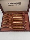 Six fourchettes à dessert en bronze massif dans leur coffret d’origine