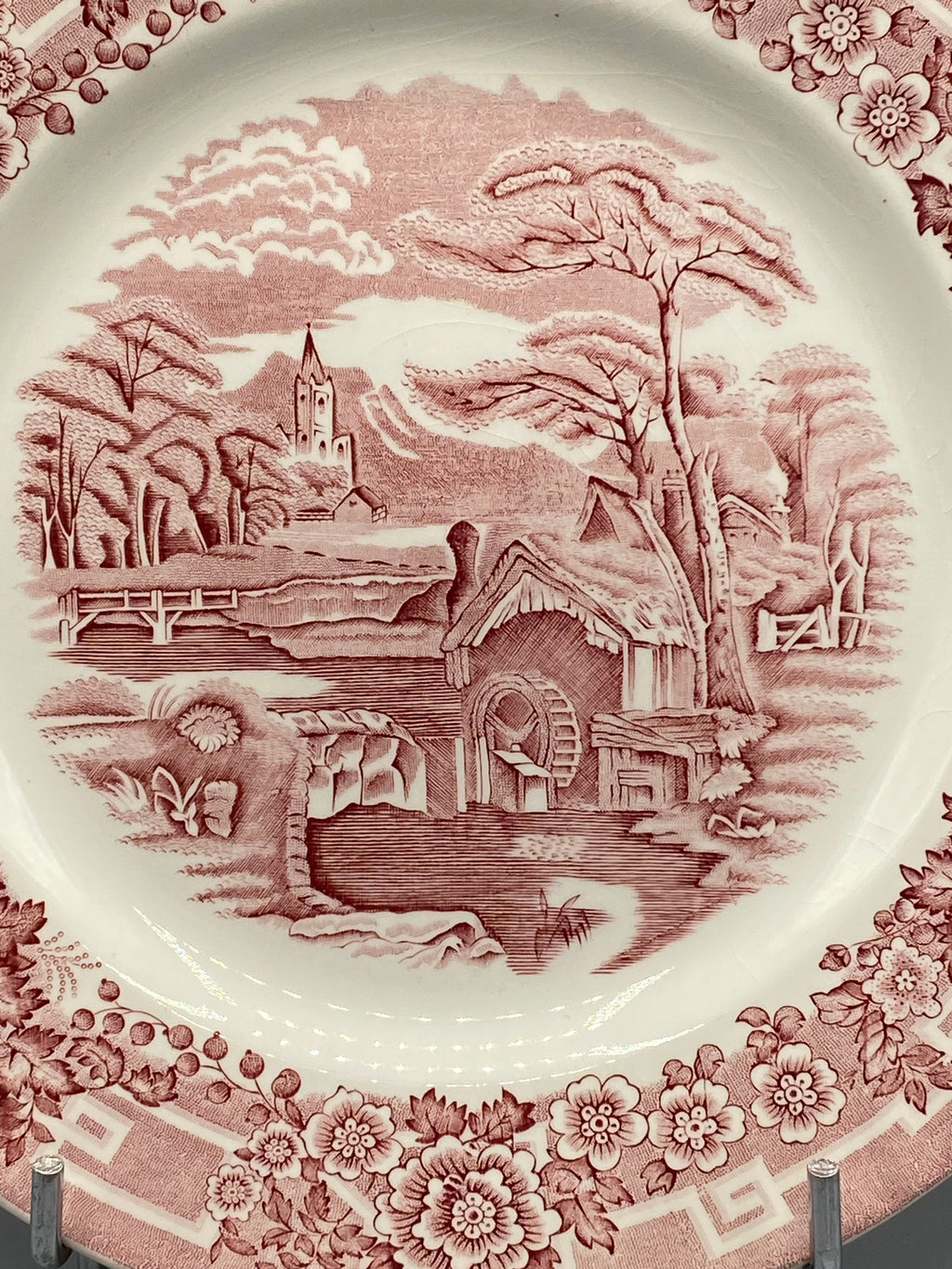 Estampille Barratt’s Fine Tableware Made in England au revers de l’assiette