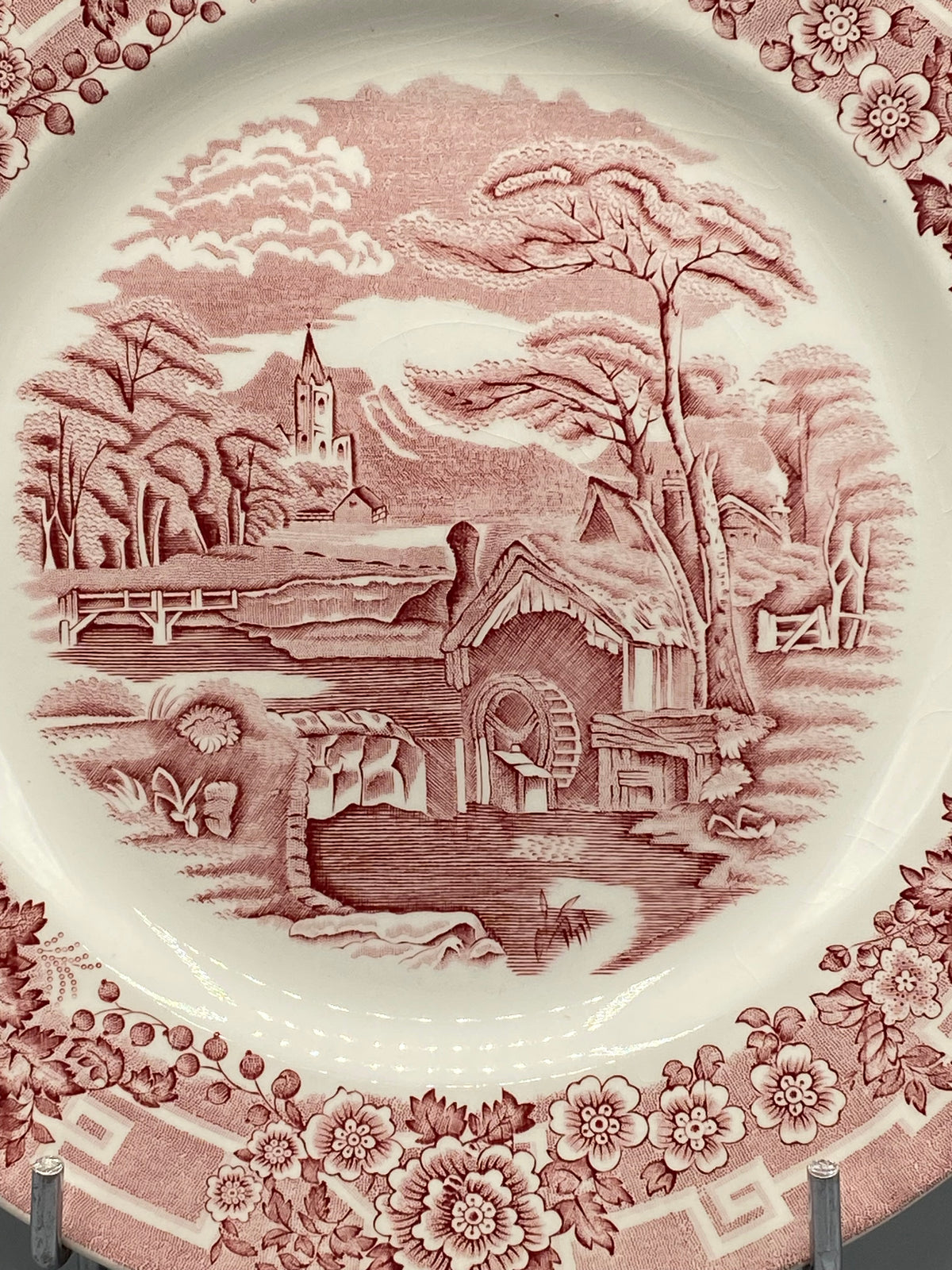 Estampille Barratt’s Fine Tableware Made in England au revers de l’assiette
