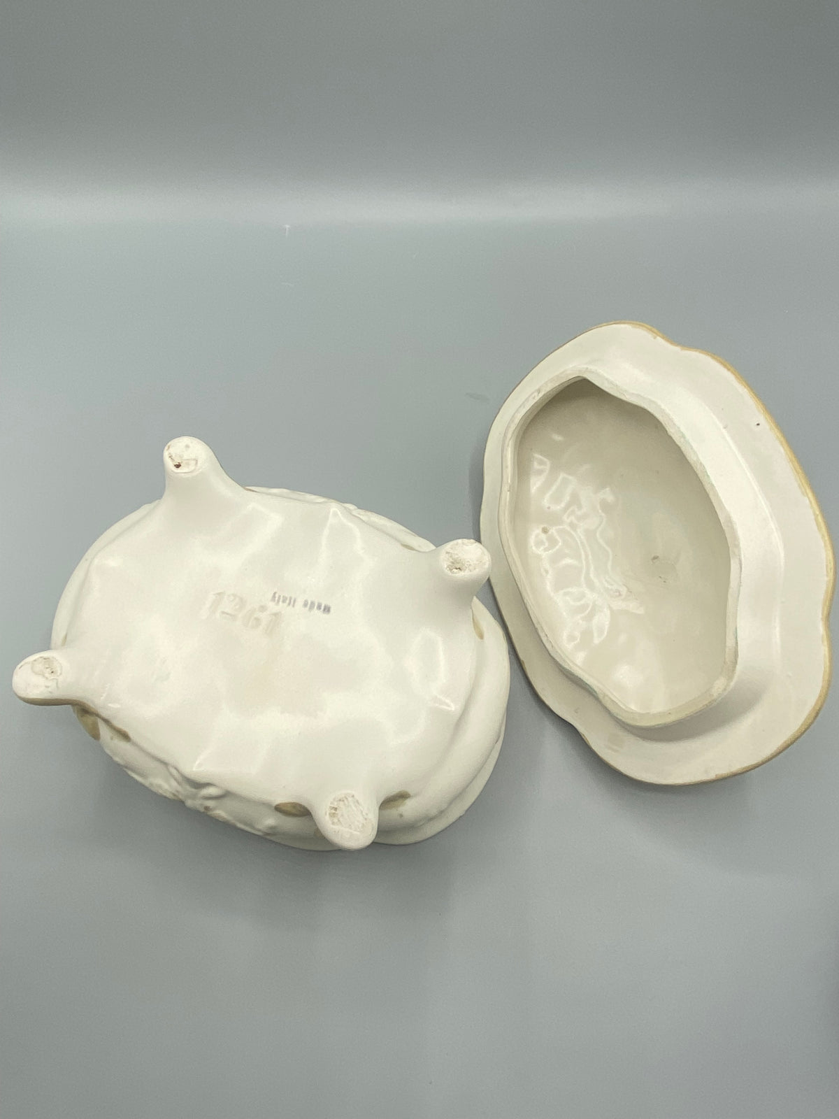 Mesure de la largeur de la biscuitière environ 14 cm