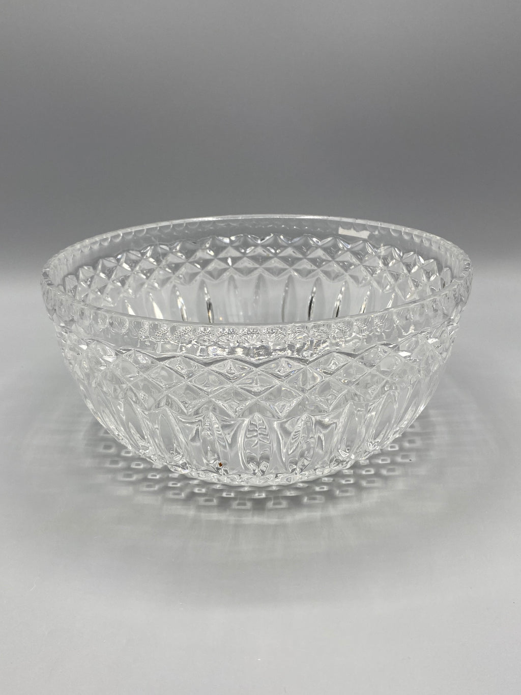 Saladier en cristal taillé, mesure de la hauteur