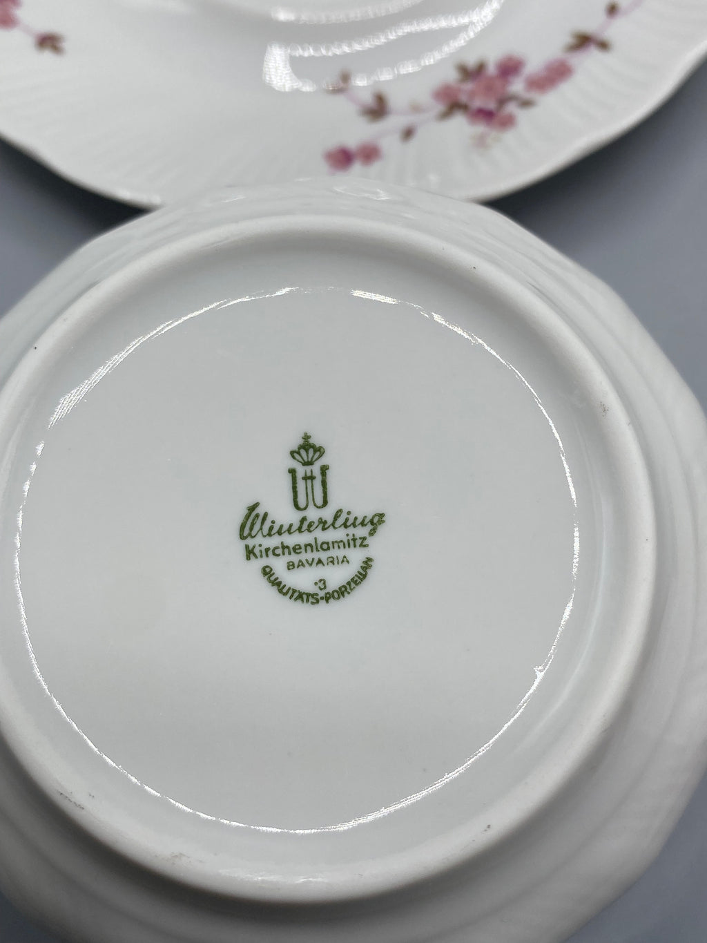 Marque Winterling Kirchenlamitz Bavaria sous la soucoupe