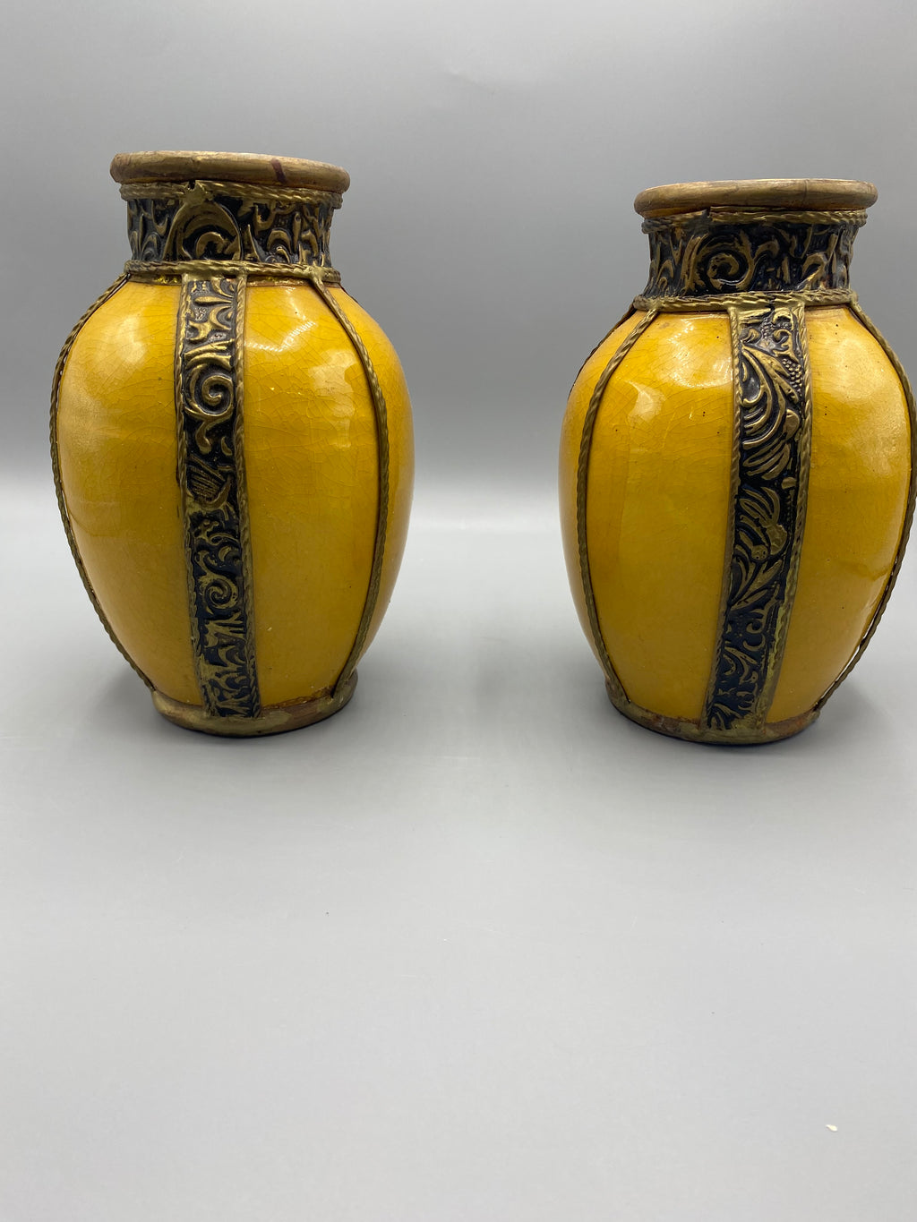 Hauteur des deux vases marocains avec mètre