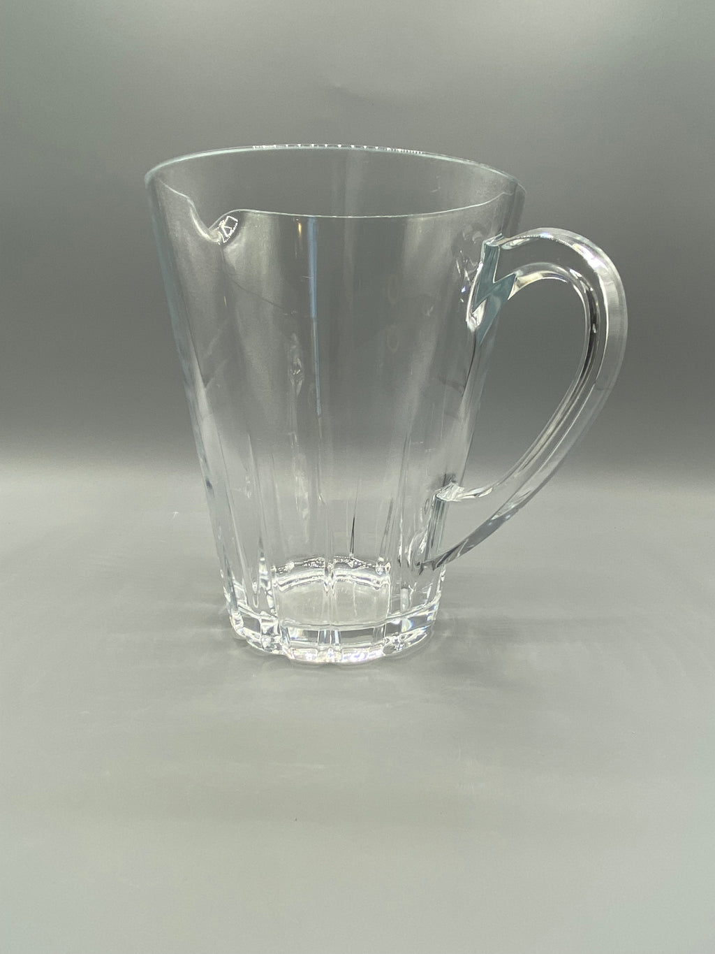 Mesure de l’ouverture du pichet en cristal