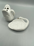Ensemble de toilette blanc aux cygnes, porte-savon et porte-brosses