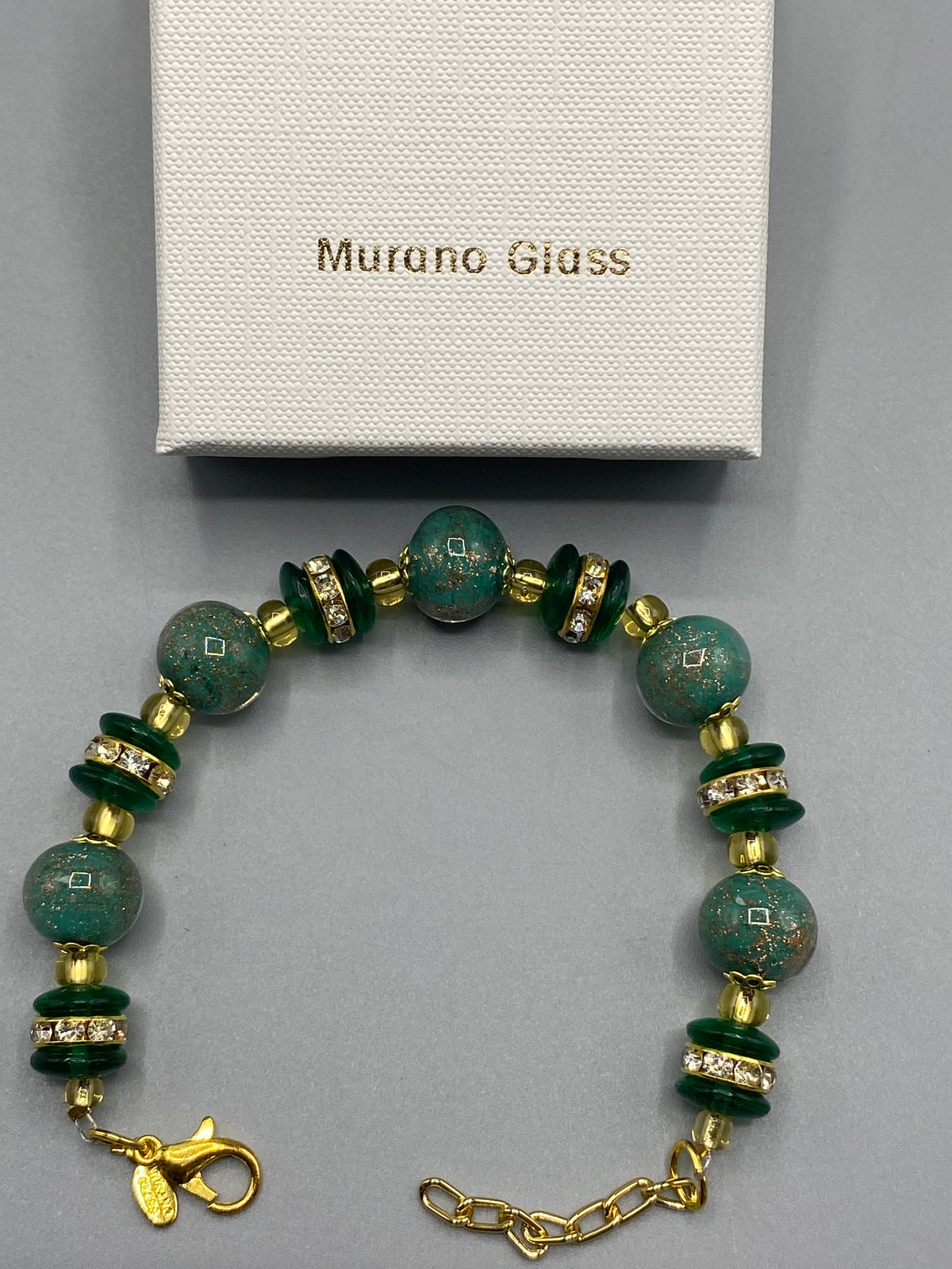 Bracelet Raffinato Golden Sparkles Green en verre de Murano dans son coffret