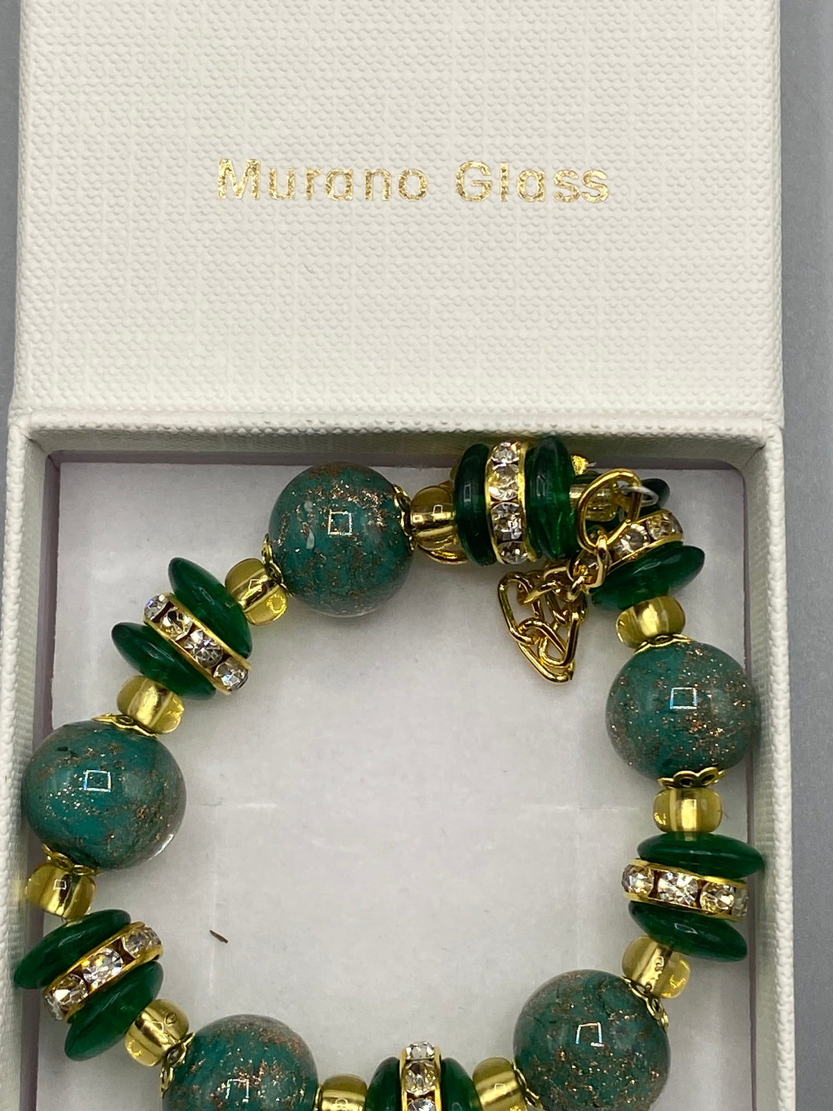Détail du bracelet Raffinato Golden Sparkles Green en verre de Murano