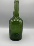 Ancienne bouteille de Shrubb Blanc en verre vert, épaules arrondies et long col